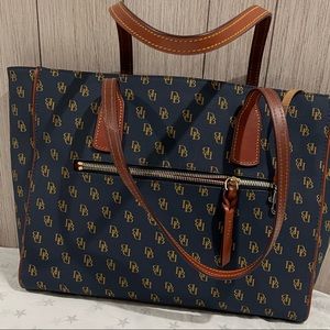 Dooney & Bourke Navy Large Tote Shoulder Bag. Like new. Just too large for me.